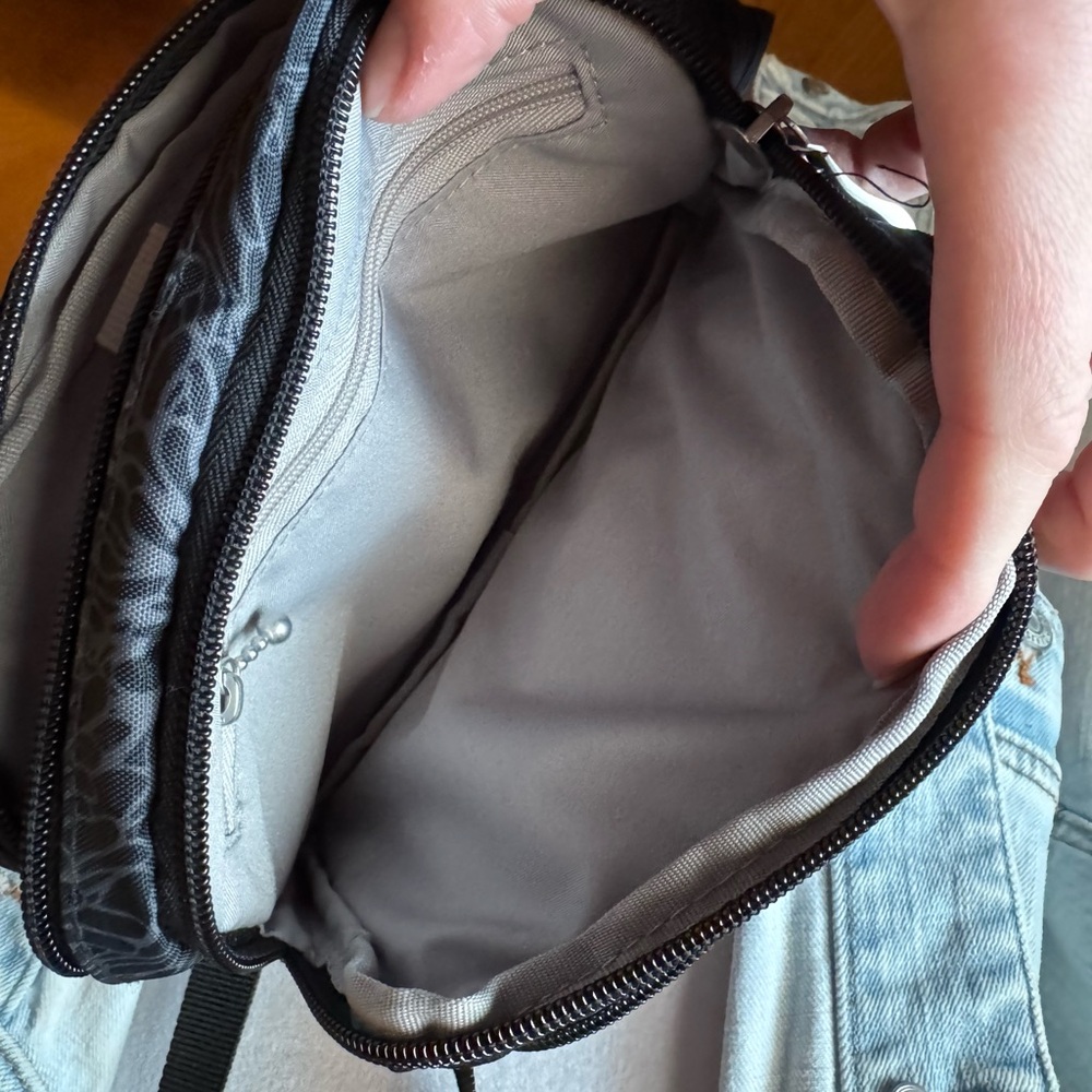 Baggalini Triple Zip Bag - Picture 5 of 9